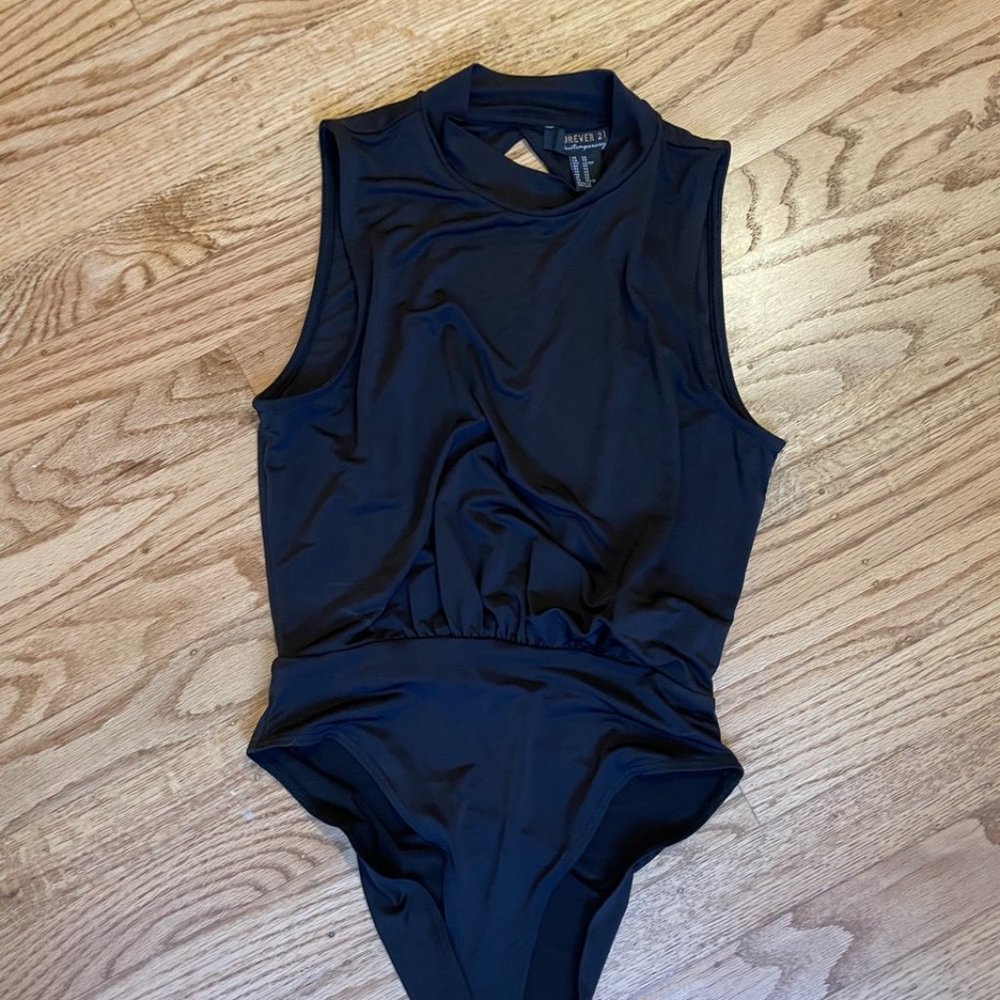forever 21 mock neck bodysuit with open back xs